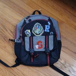 Harry Potter-Themed Hogwarts Gray and Black Backpack with Patches